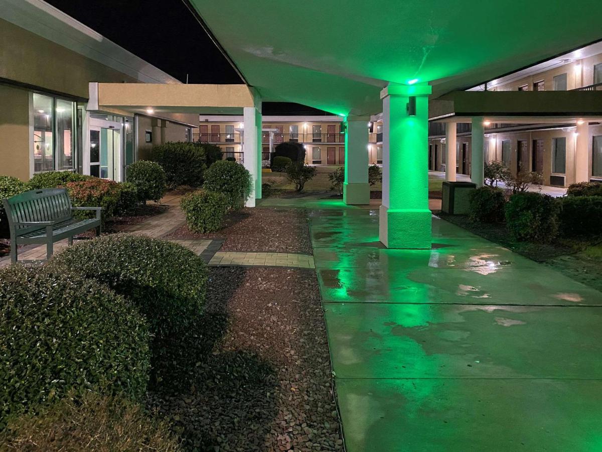 Quality Near University Inn Elizabeth City